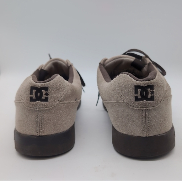 DC Villain Sz 13 Outlaw 302151 Men's Tan Suede Skateboard Sneakers - Picture 4 of 8